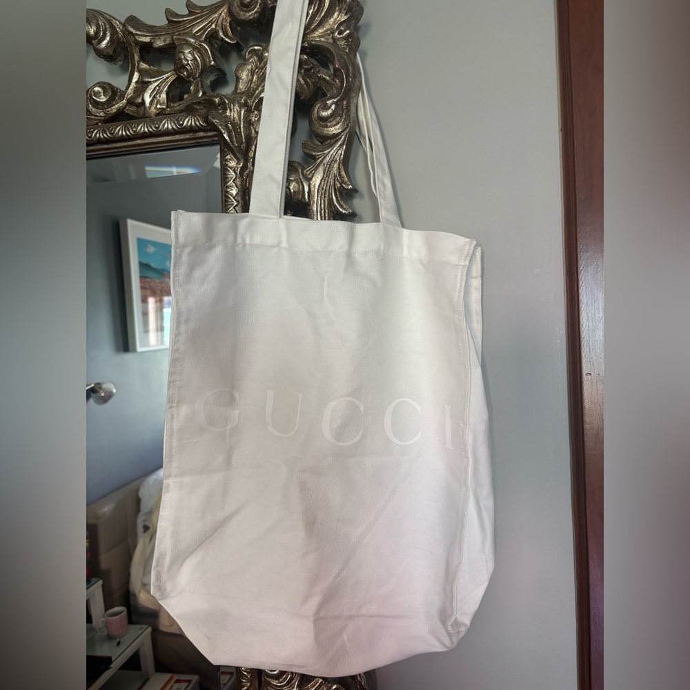 Gucci White Canvas Tote nwot